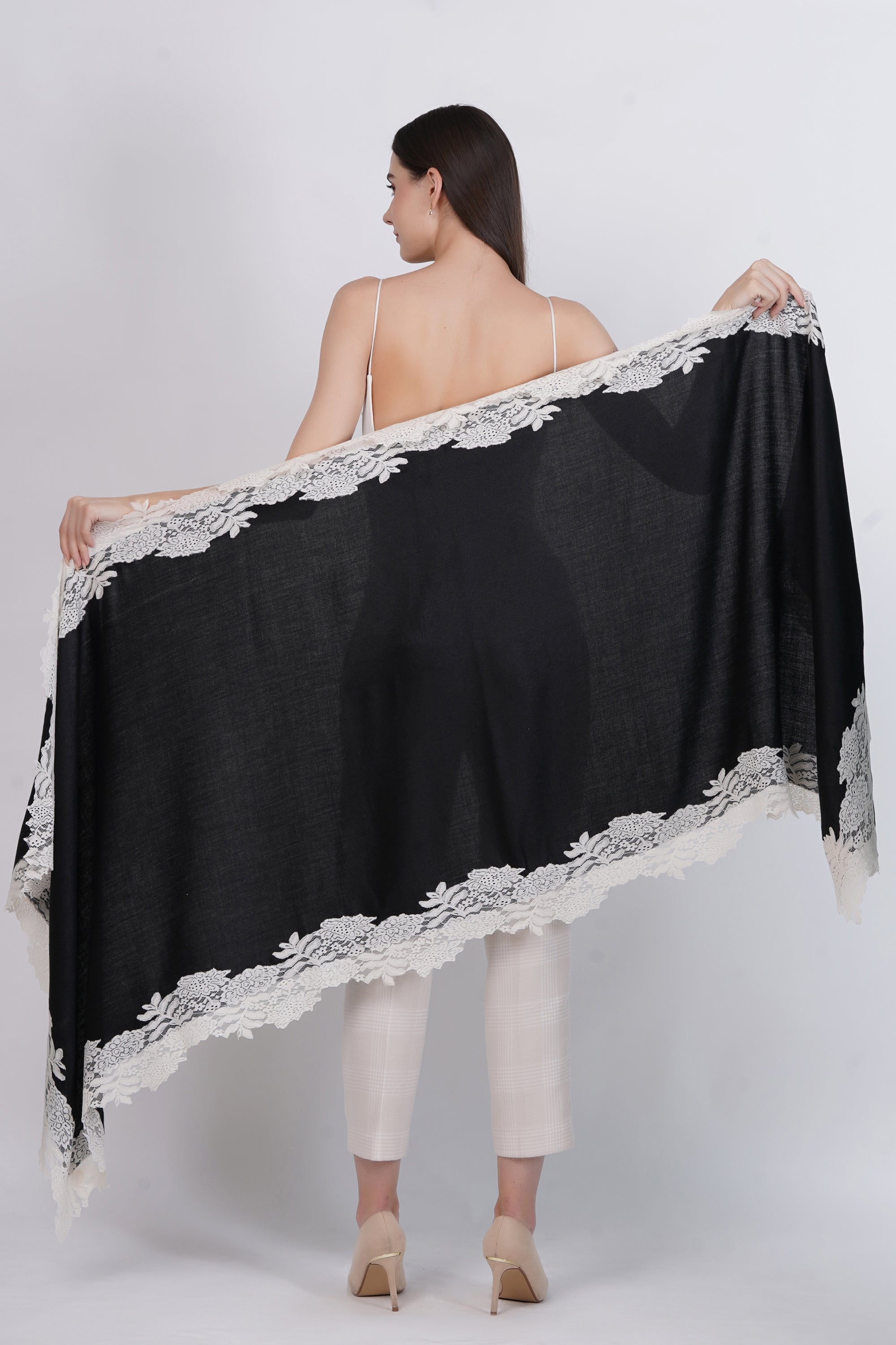Visose Modal Stole with Lace