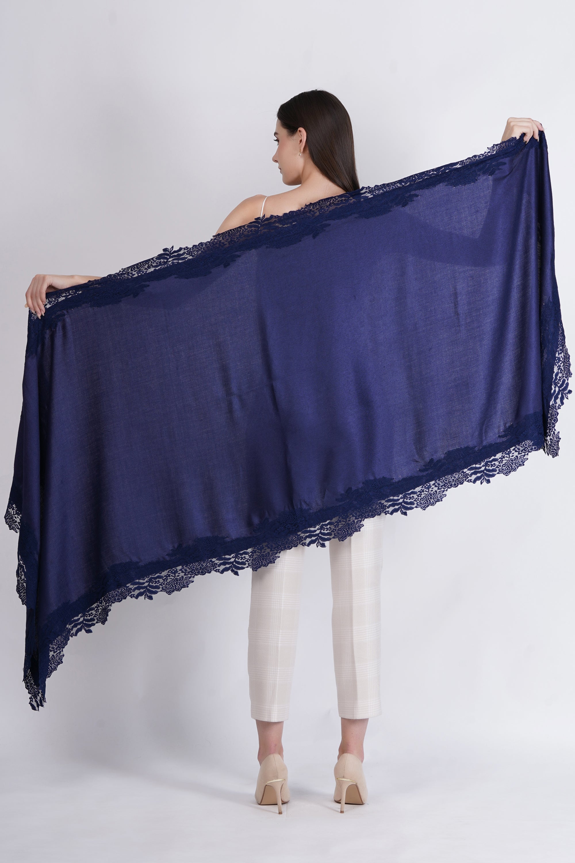 Visose Modal Stole with Lace